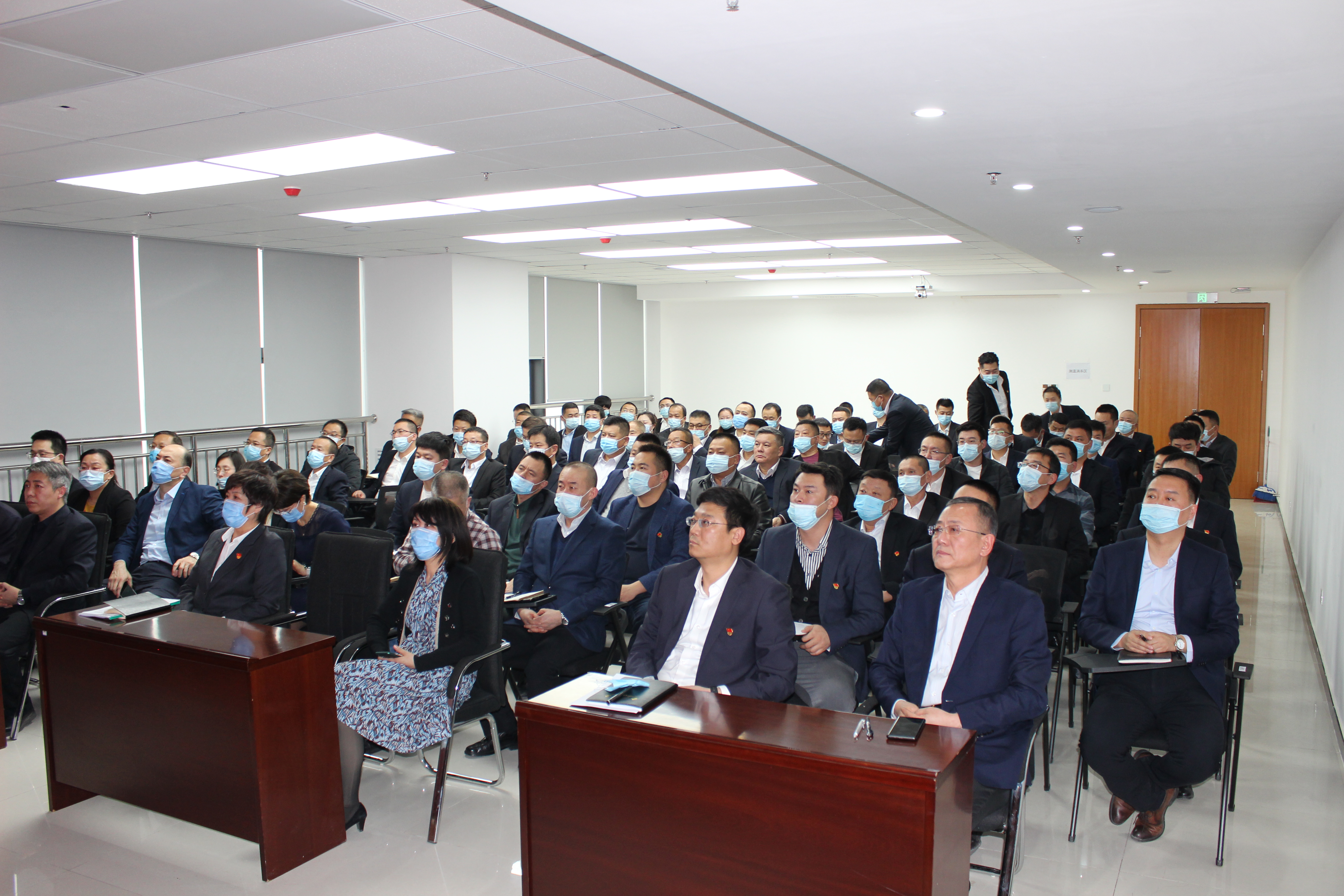 正在观看习近平关于安全生产重要论述视频及警示教育视频 正在观看习近平关于安全生产重要论述视频及警示教育视频