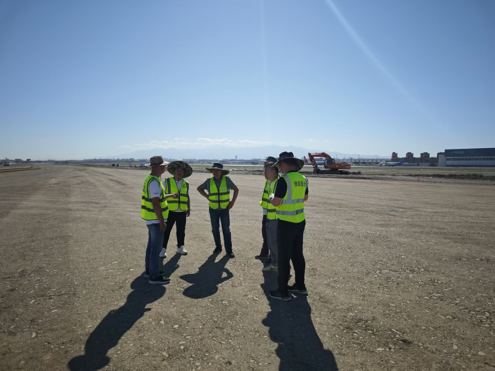 1724640445843841.jpg 1724640445843841.jpg